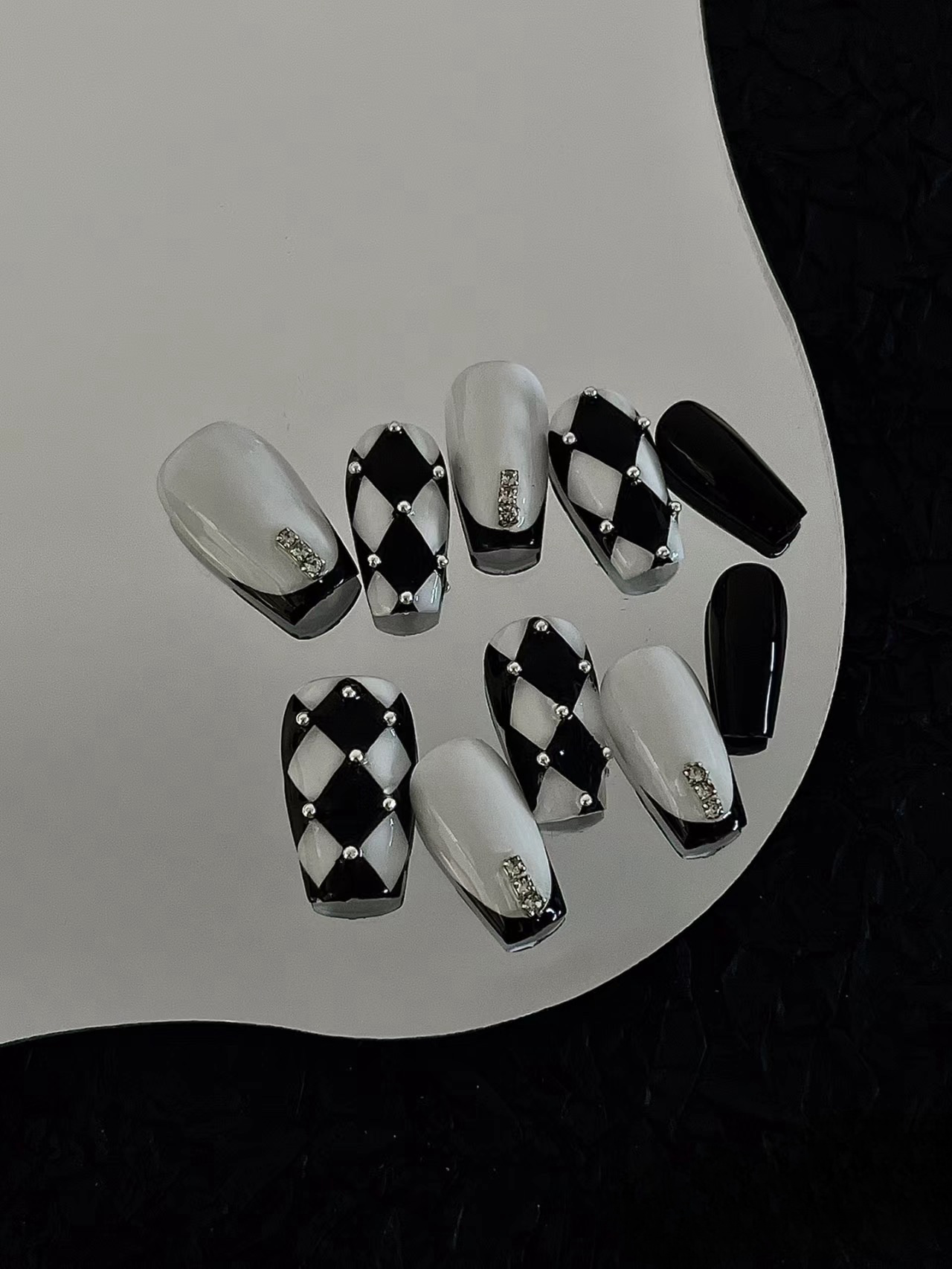 Love Prism Lattice handmade design | False Nails | SHOPQAQ