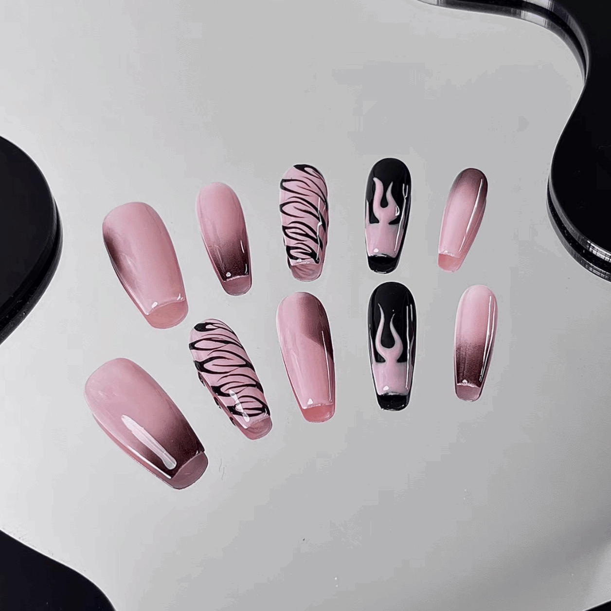 Black & Pink Fire False Nails from SHOPQAQ