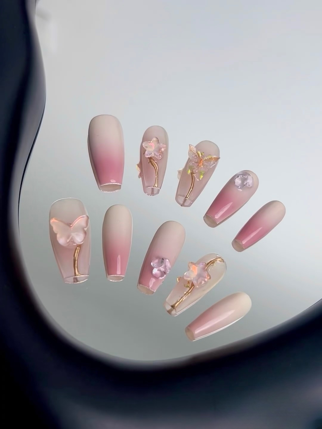 [Pink and White butterfly] | False Nails | SHOPQAQ