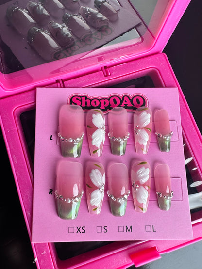 Green Elf Ice Flower Press-On Nails False Nails from SHOPQAQ