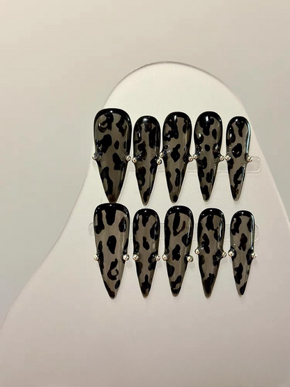 【handdrawn black leopard】 False Nails from SHOPQAQ
