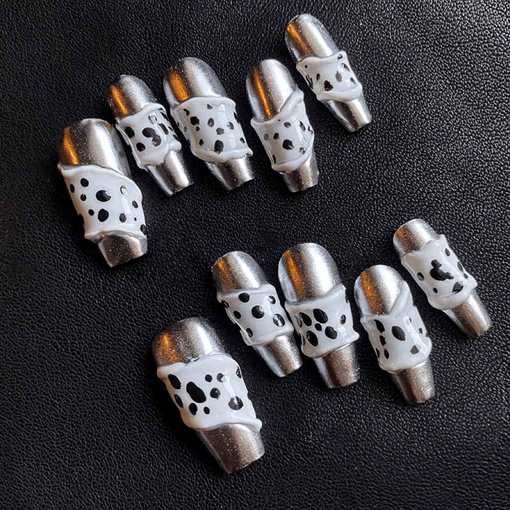 Cyberpunk Cow White hot Girl Silver 3D False Nails from SHOPQAQ