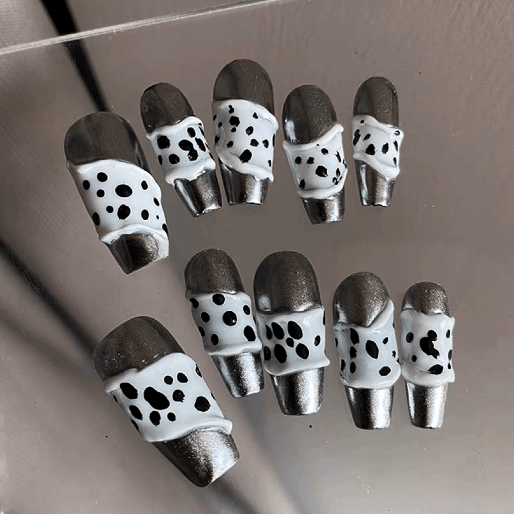 Cyberpunk Cow White hot Girl Silver 3D False Nails from SHOPQAQ