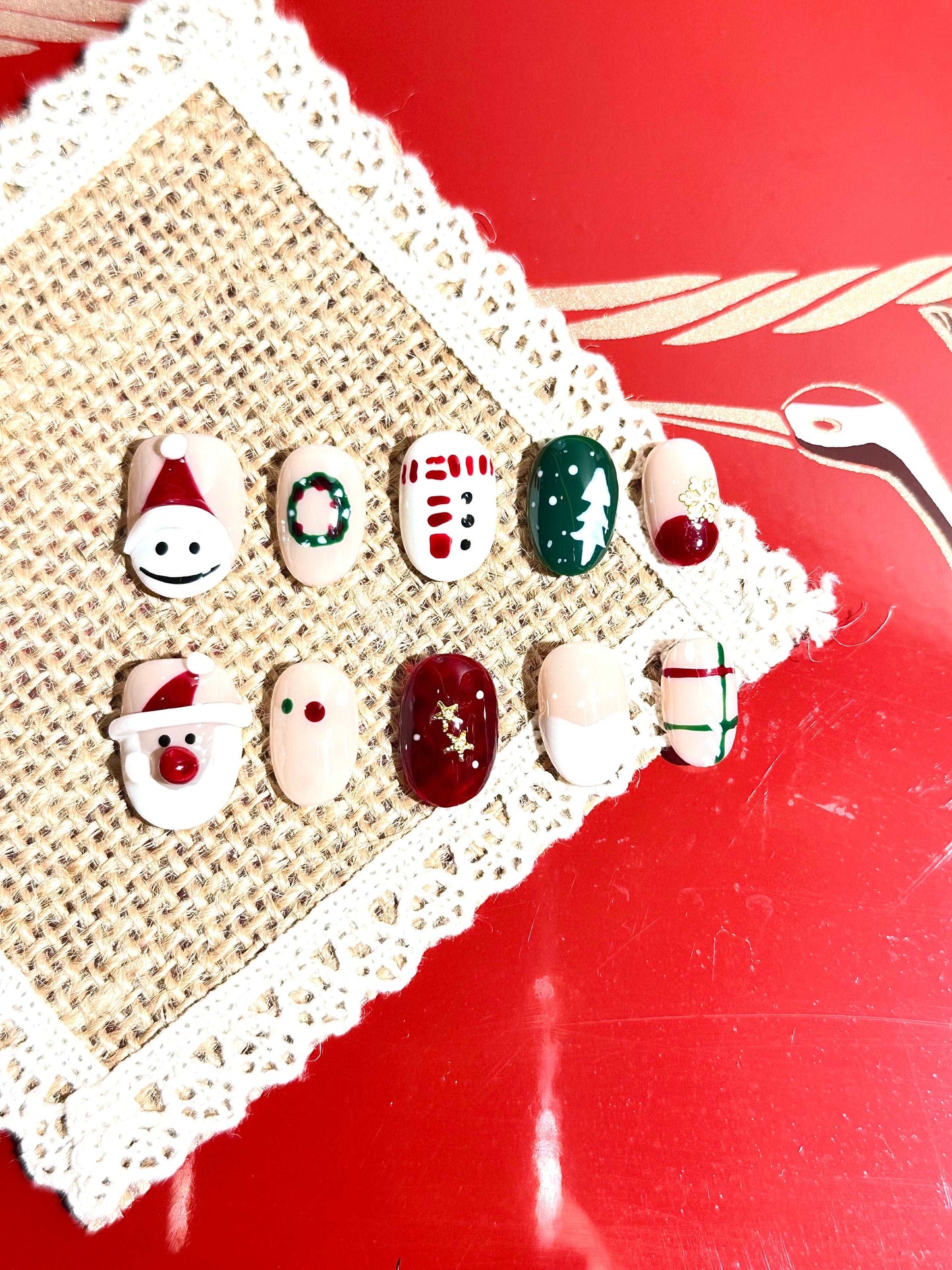 Christmas Santa & Christmas Tree Hand-Painted Press-On Nails False Nails from SHOPQAQ