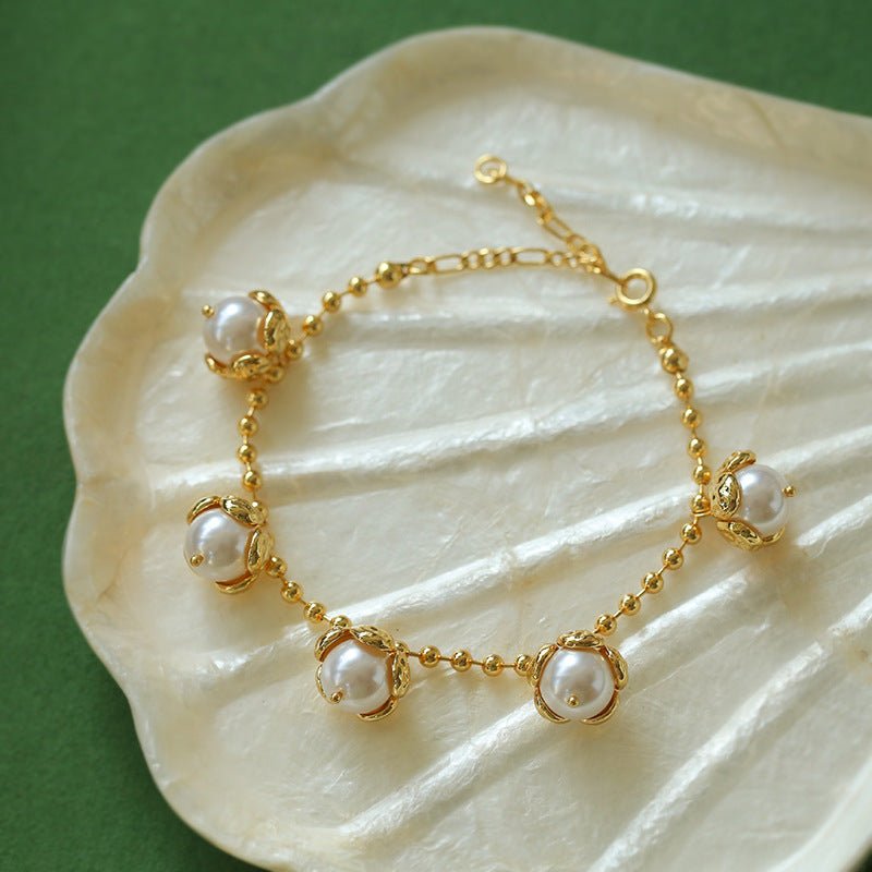 5 Flower Stamen Pearl Bracelet Bracelets from SHOPQAQ