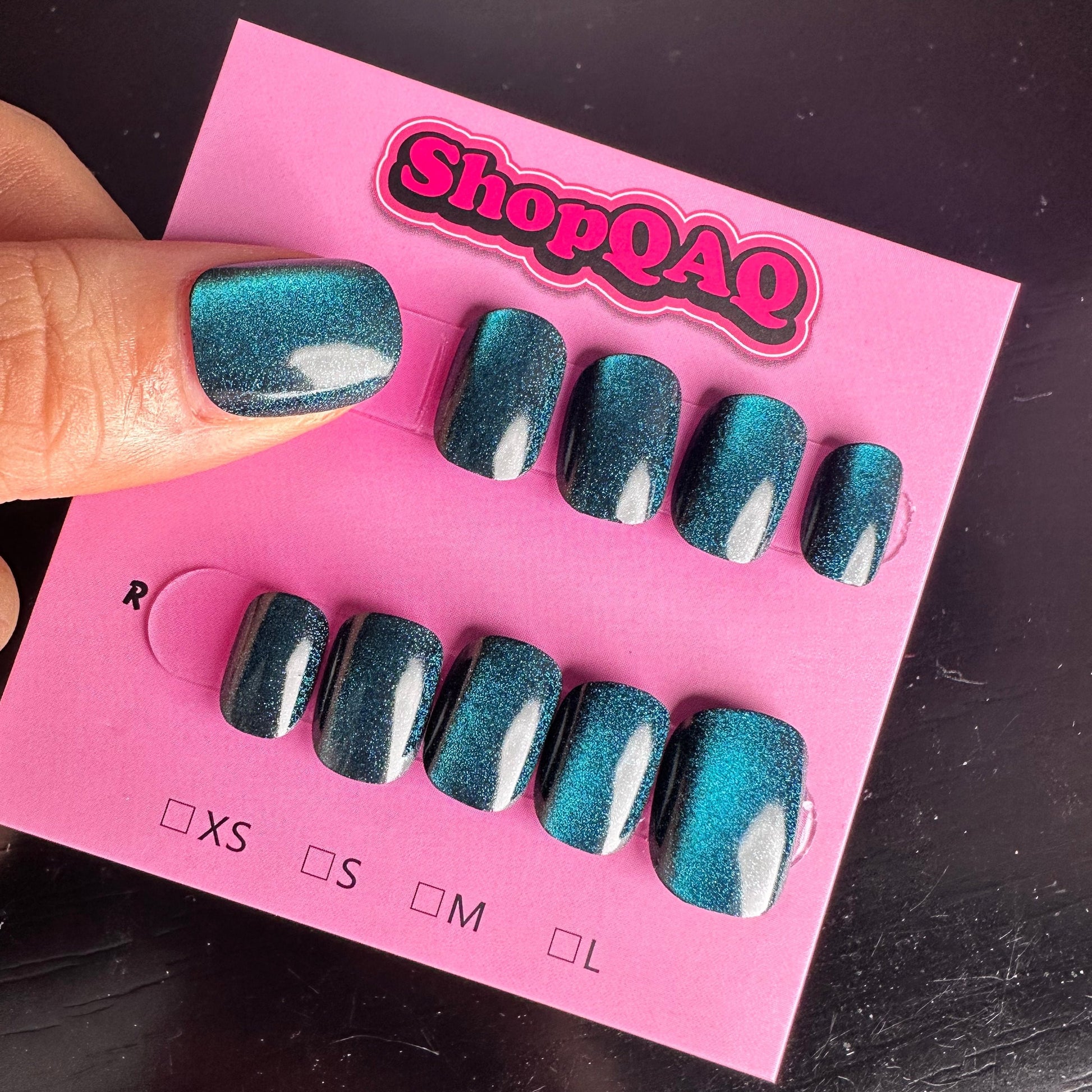 Handcrafted Sapphire Gemstone Cat Eye Short Press-On Nails - Brightening & Luxurious Reusable Nail Art | False Nails | False Nails, Handmade False Nails, press on nails | SHOPQAQ