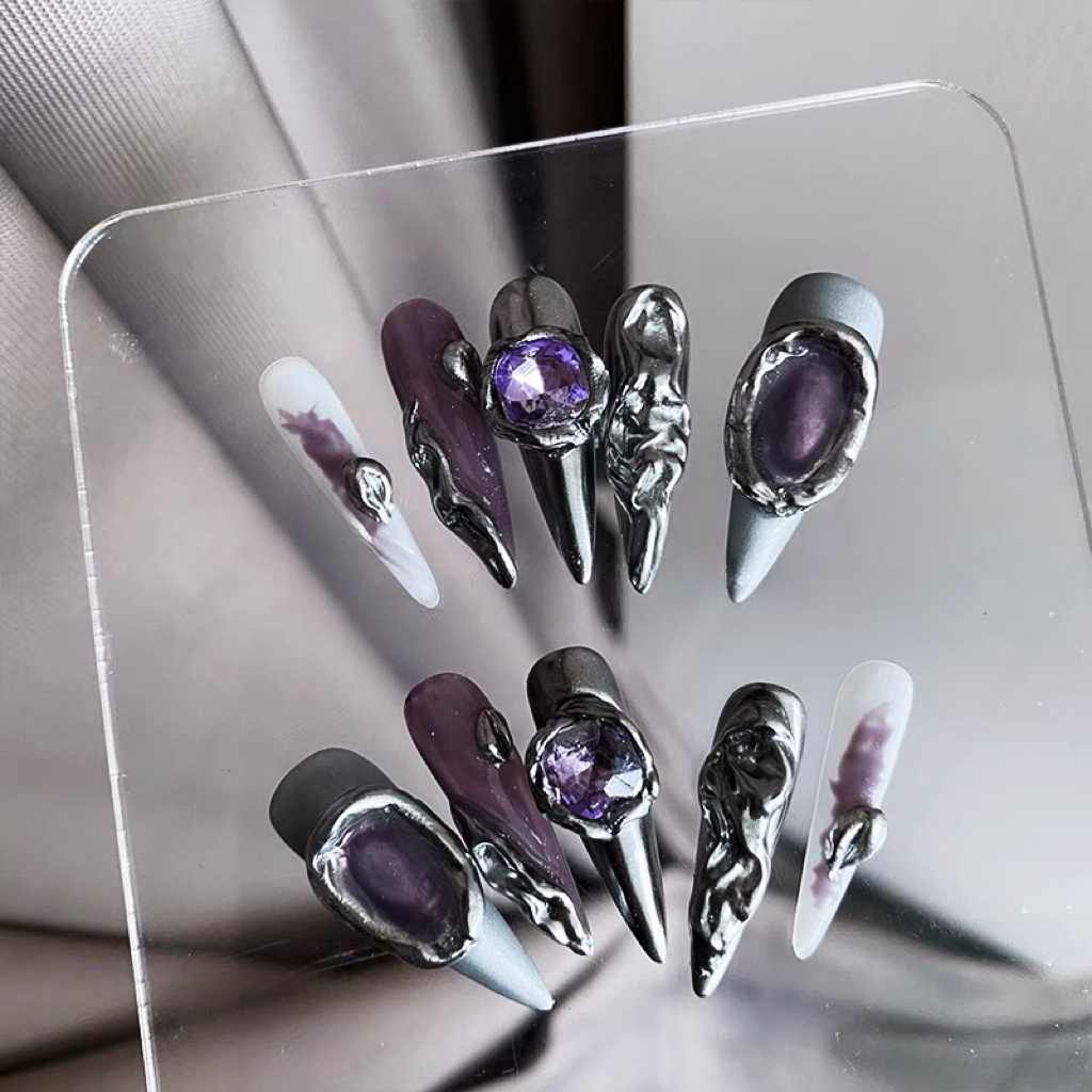 【pointed purple punk】 False Nails from SHOPQAQ