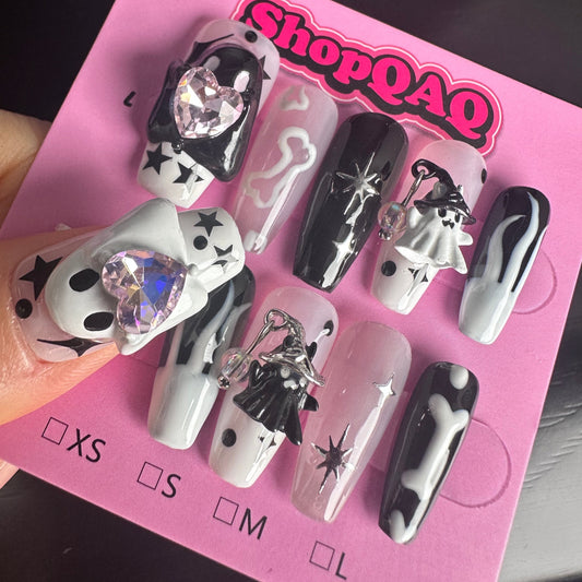 Original Hand-Painted Ghost Nail Art | Super Cute Sweet and Cool Press-On Nails False Nails from SHOPQAQ