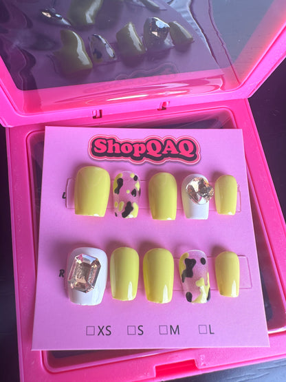 [Handmade & Real Shots] Trendy Cool-Girl Vintage Press-On Nails False Nails from SHOPQAQ