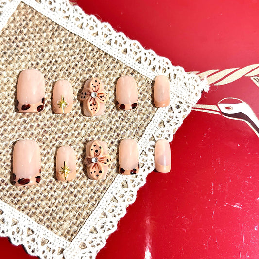 2024 Autumn/Winter Leaf & Latte Brown Hand-Carved Press-On Nails False Nails from SHOPQAQ