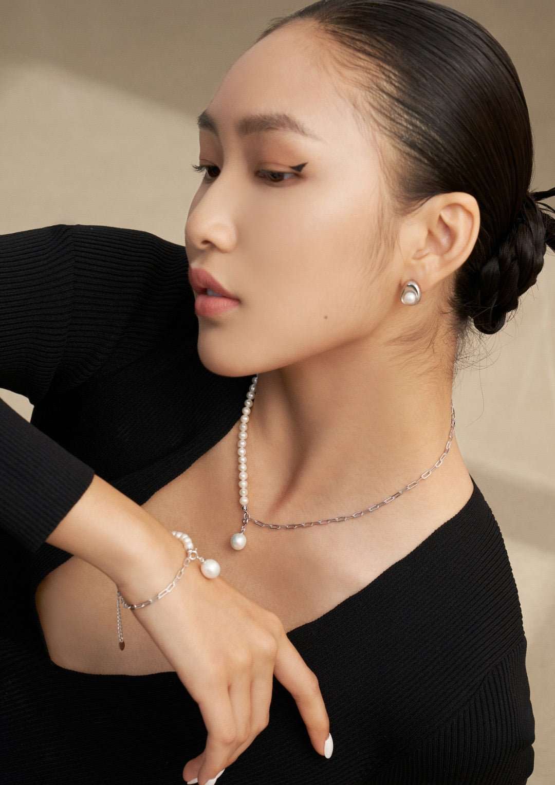 Asymmetric Baroque Pearl Necklace necklaces from SHOPQAQ