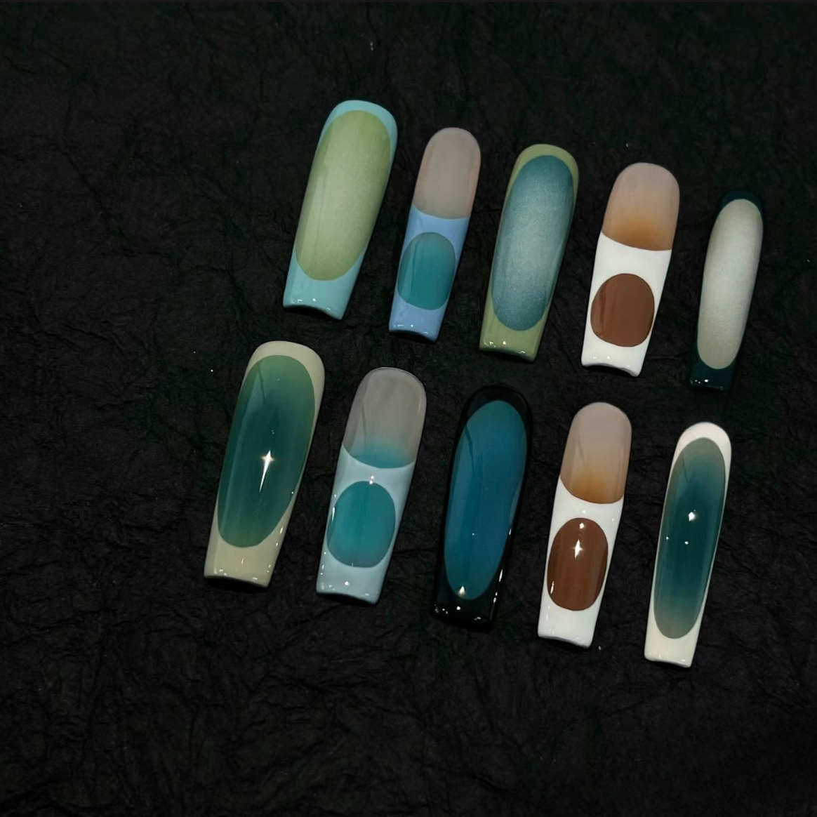 Romantic French Nails and Gradational Ocean False Nails from SHOPQAQ