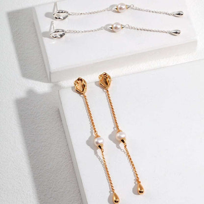 Chain Pearl Long Earrings earrings from SHOPQAQ