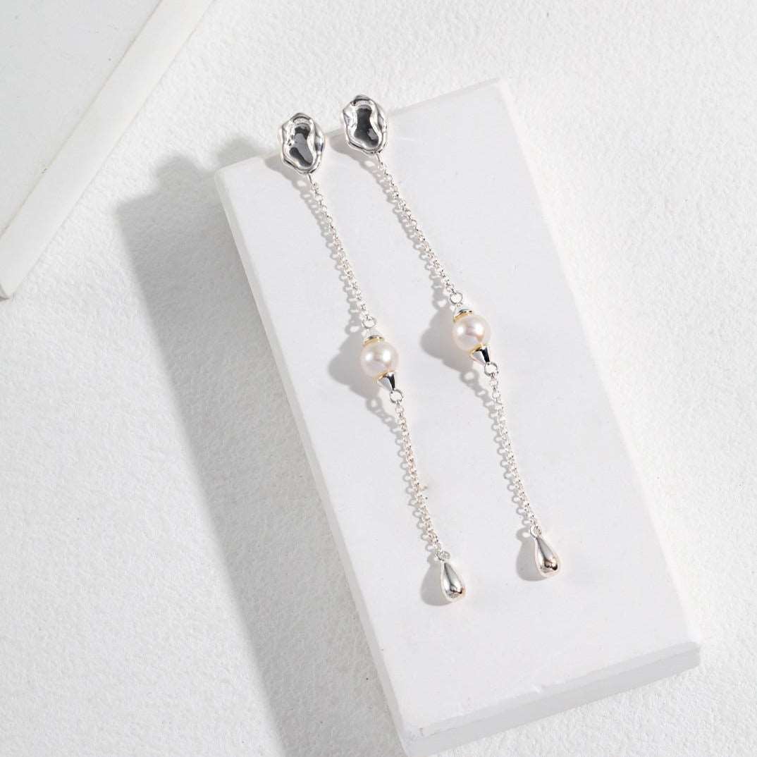 Chain Pearl Long Earrings earrings from SHOPQAQ