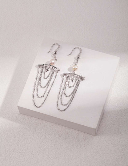 Chain Tassel Pearl Earhooks earrings from SHOPQAQ