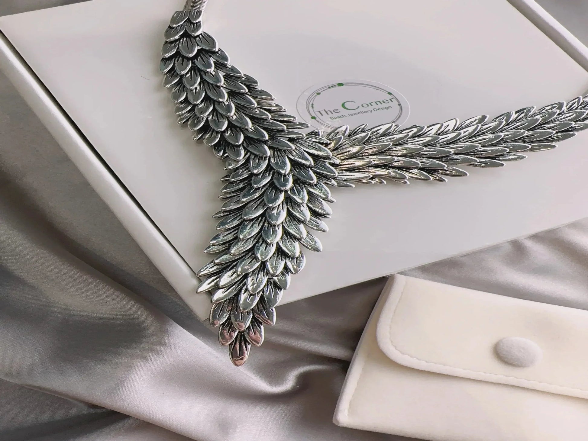 Feather Y-Shaped Necklace Necklaces from SHOPQAQ