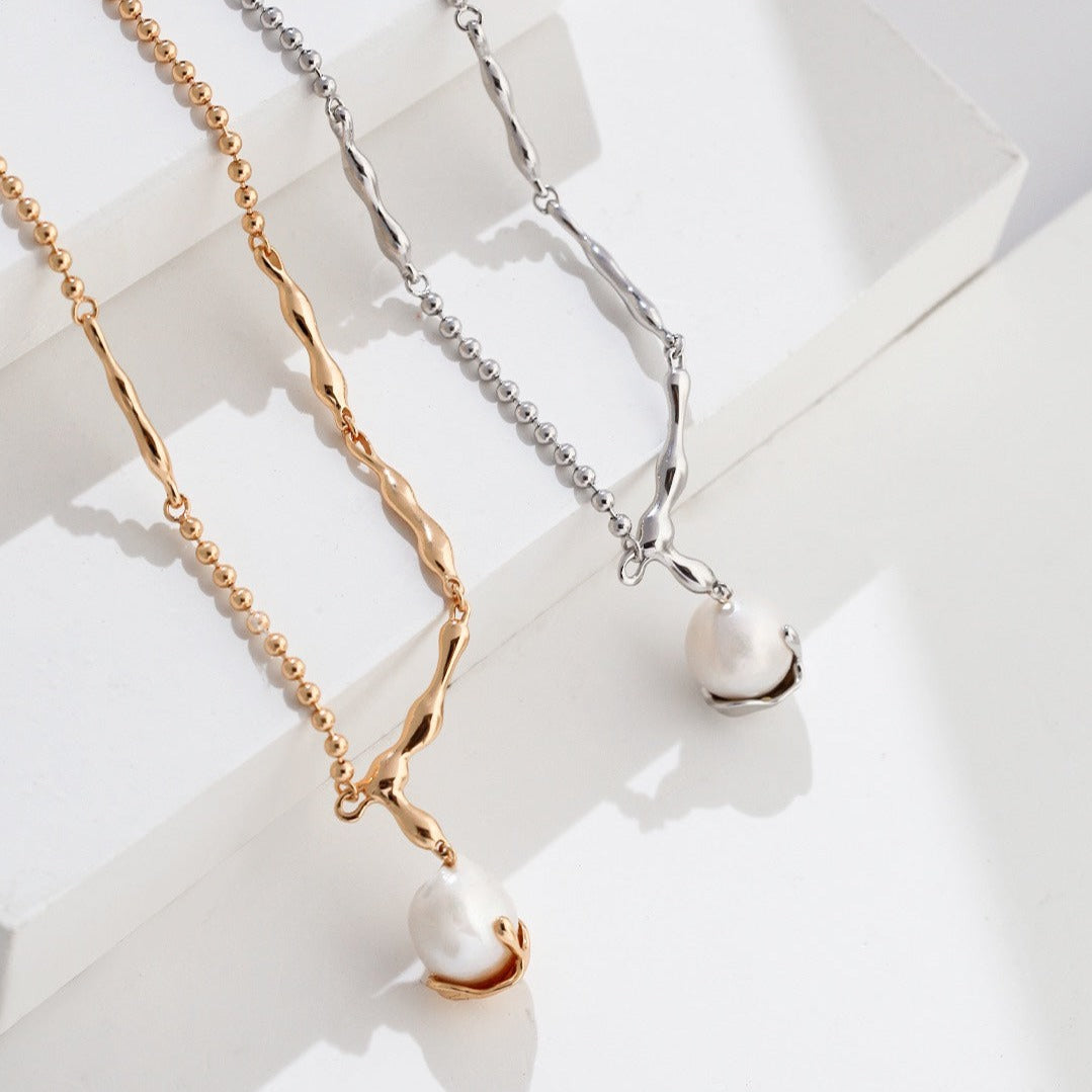 Baroque Pearl Pendant Necklace necklaces from SHOPQAQ